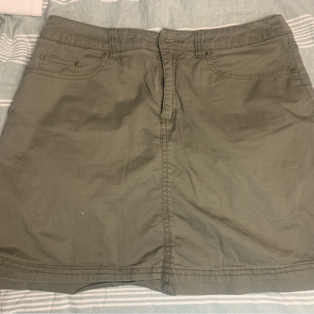 Croft & Barrow Olive Skort